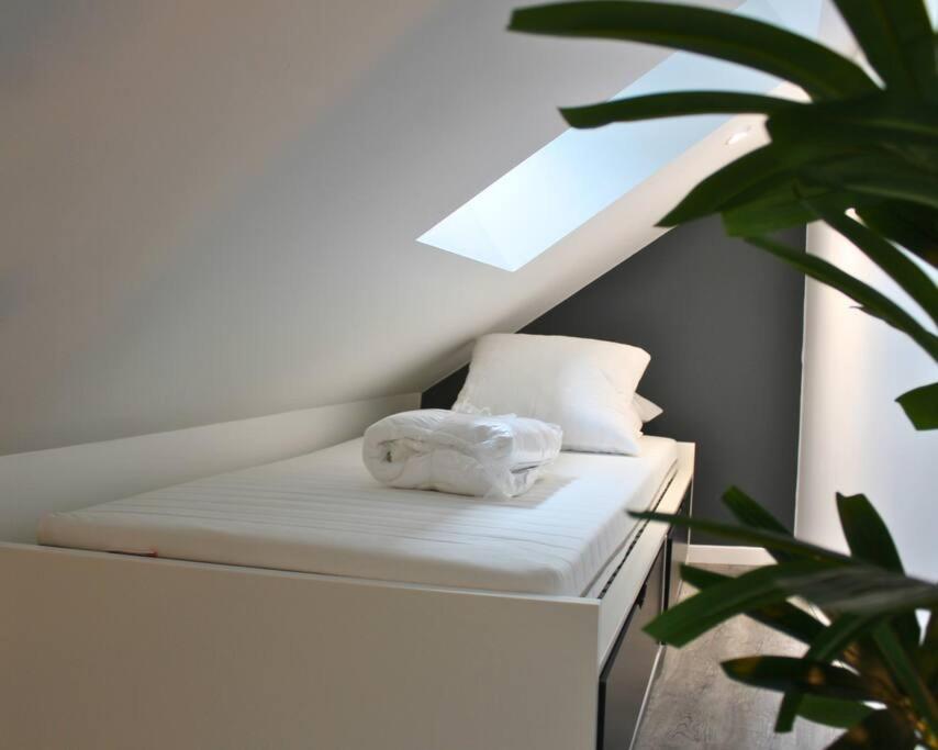 Yokohama, Duplex Avec Jardin Apartment Bourges Exterior foto